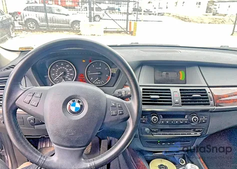 2011 BMW X5 xDrive35D z USA, uszkodzony, nr VIN 5UXZW0C59BL657697